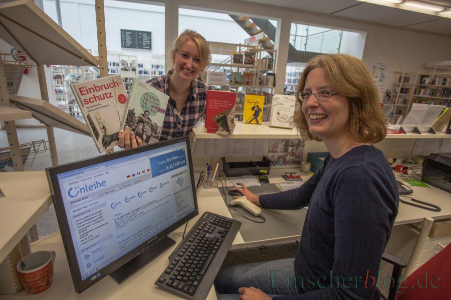 Die Gemeindebibliothek öffnet ab 2. Juni wieder im Normalbetrieb: Die Mitarbeiterinnen Silke Becker (l.) und Kristina Truß freuen sich auf die Nu