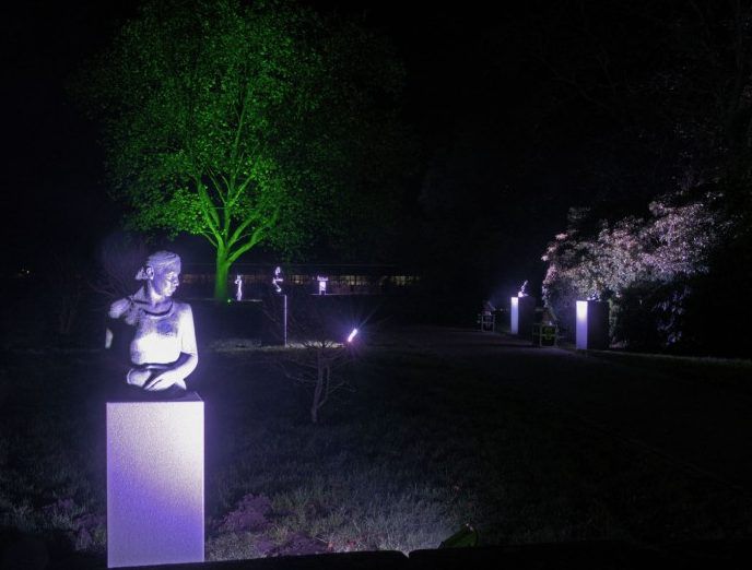 Der Skulpturenpark wird bei der Extraschicht in Licht getaucht. Foto Thomas Kersten – Kreis Unna
