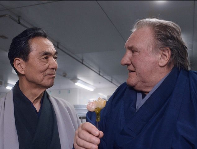 Der Freundeskreis zeigt "Der Geschmack der kleinen Dinge" beim französischen Filmabend: Gabriel Carvin (Gerard Depardieu) besucht seinen alten Kochkontrahenten in Japan, um dem Geheimnis des Umami auf die Spur zu kommen. (Foto: Neuevisionen / Freundeskreis)