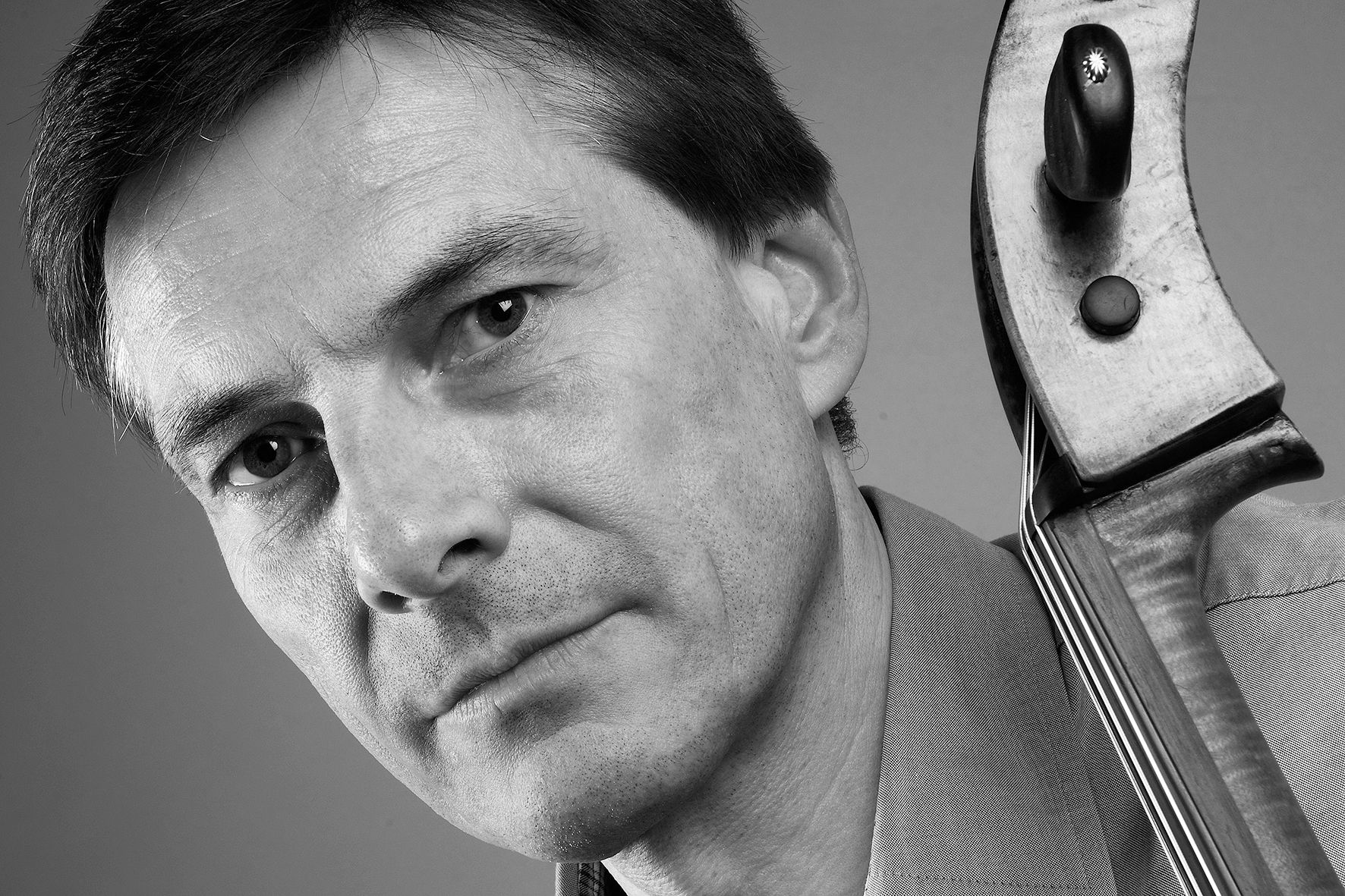 Prof. Tilmann Wick kommt mit einem Cello-Ensemble zur Kammermusik.( Foto: Agentur )