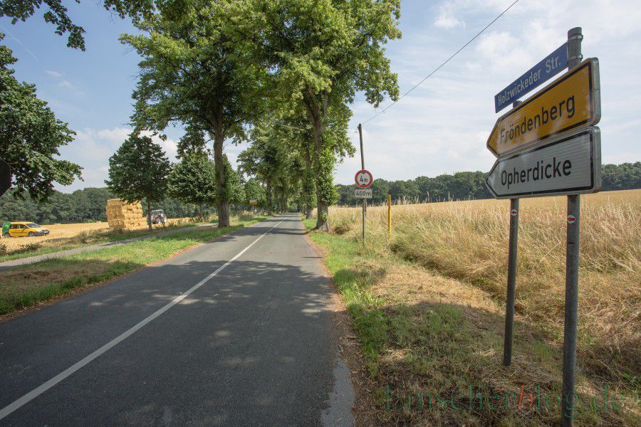 Auch die Holzwickeder Straße erhält von der Autobahnbrücke bis zur Unnaer Straße eine neue Fahrbahndecke. (Foto: P. Gräber - Emscherblog.de)