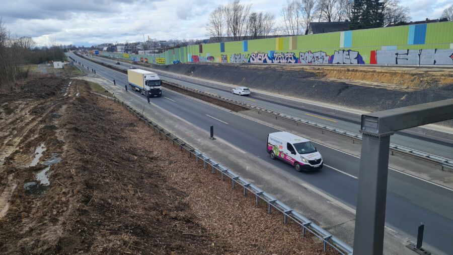 Im Zuge des sechsstreifigen Ausbaus wird die B1 zwischen dem Autobahnkreuz Dortmund/Unna und der Anschlussstelle Dortmund-Sölde in den kommenden beiden Nächten voll gesperrt. (Foto: P. Gräber - Emscherblog)