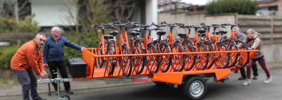 Bis zu zwölf Fahrräder können auf dem Anhänger transportiert werden, den sich der ADFC Holzwickede für die Tour nach Lüdinghausen ausgeliehen hat. (Foto: ADFC)