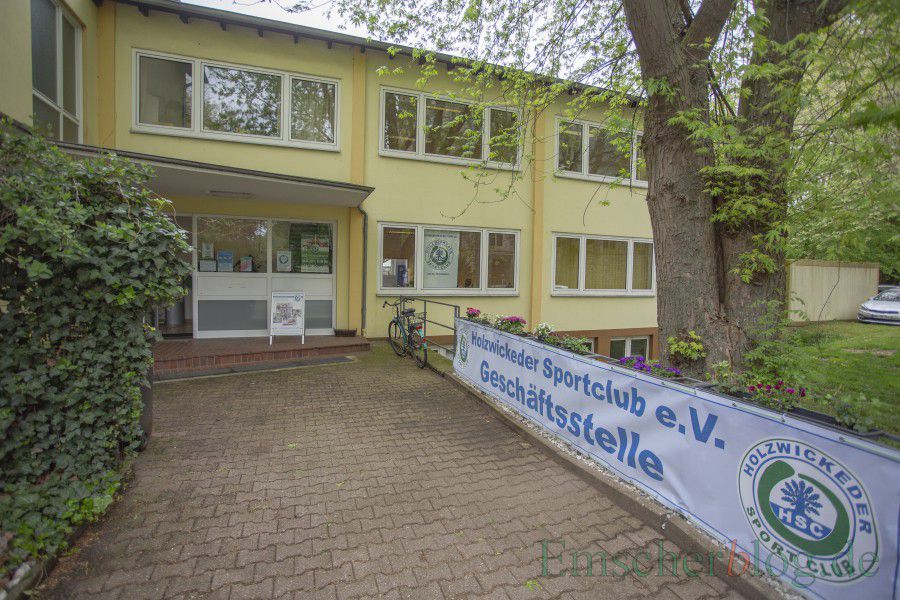 Einige der neuen Kursangebote finden auch hier statt: die neue HSC-Geschäftsstelle an der Hauptstraße 47 (Eingang Kirchstraße). (Foto: P. Gräber - Emscherblog.de)