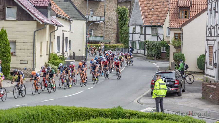 Im Juni 2018 fand die Drei-Länder-Meisterschaft Radsport U23 rund um Opherdicke statt. Nächsten Monat wird es mit der Deutschland Tour erneut ein Radsportereignis in Opherdicke und Hengsen geben -- allerdings ein noch viel hochkarätigeres. (Foto: P. Gräber - Emscherblog)