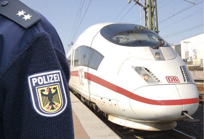 Die Bundespolizei nahm gestern einen 36-Jährigen aus Holzwickede im Dortmunder Hauptbahnhof fest, der einen Bahnmitarbeiter geschlagen und gestoßen haben soll. Auch in der Polizeiwache leistete der Mann Widerstand. (Foto: Bundespolizei)