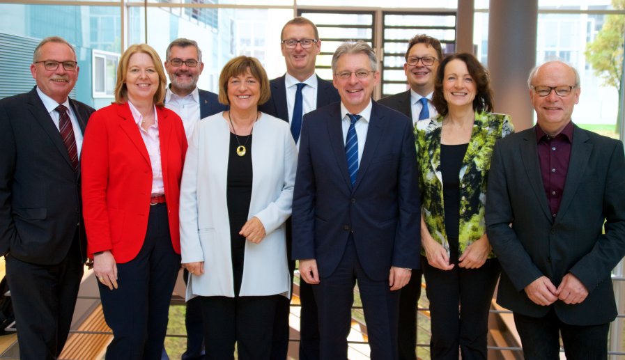 Der neue Vorstand der NRW-Landesgruppe der SPD-Bundestagsfraktion. (Foto: SPD)