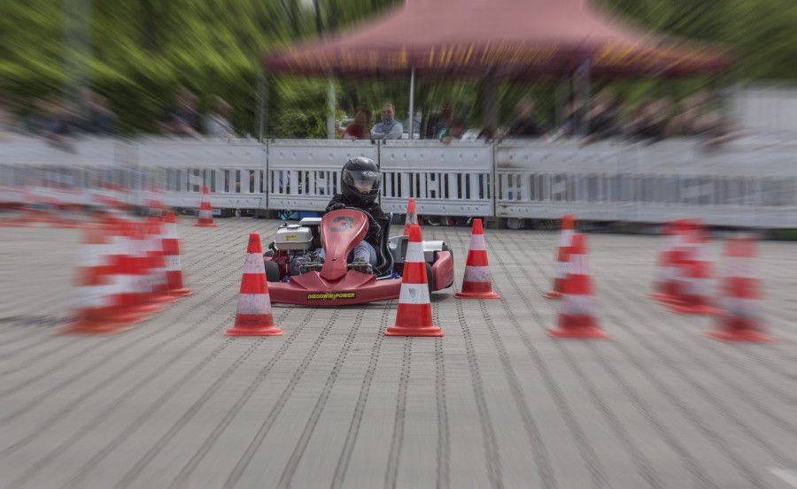 Fast 200 Mädchen und Jungen im Alter von sefhs bis 18 Jahren sind beim 4. Lauf zum ADAC-Kart-Slalom am Start. (Foto: P. Gräber - Emscherblog.de)
