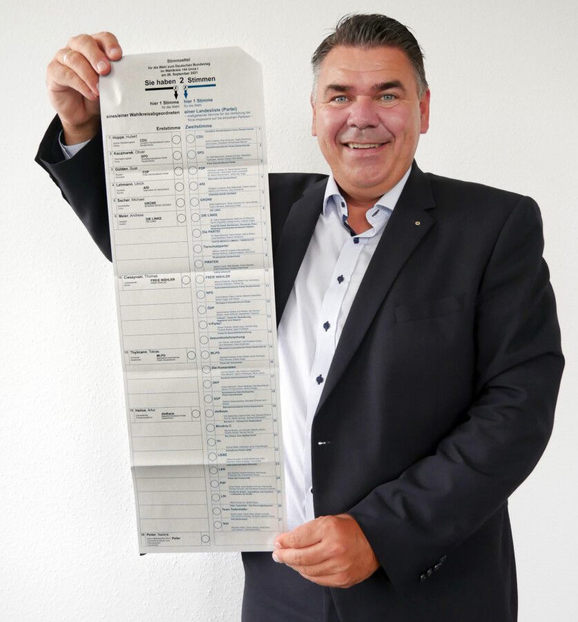 Kreiswahlleiter Mario Löhr ruft zur Stimmabgabe auf. (Foto: Birgit Kalle – Kreis Unna)