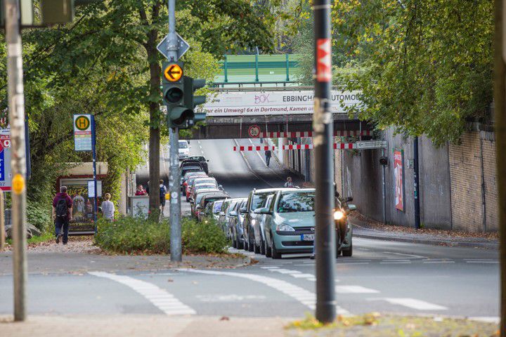 Die Bahnunterführung an der Nordstraße soll nach dem Willen der Grünen im kommenden Jahr endlich weiter aufgehübscht werden. Rd. 500 000 Euro stehen dafür im Haushalt bereit. (Foto: P. Gräber - Emscherblog.de)