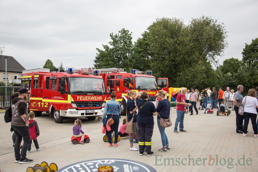 Der Löschzug II feiert ein zweitägiges Eröffnungsfest an der neuen Feuer- und Rettungswache Süd mit einer Fahrzeugschau und Spielaktionen für die Kinder. (Foto: P. Gräber - Emscherblog.de)