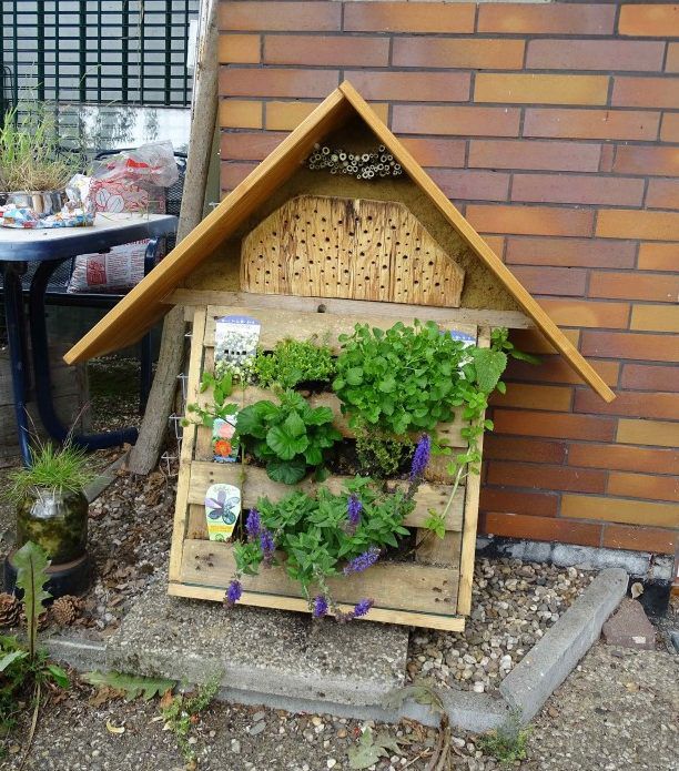 Die Kreis-Grünen bietet jetzt einen Workshop zum Bau solcher Bienen-Tankstellen an. (Foto: Die Grünen KV Unna)