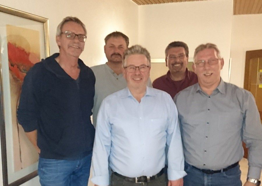 Der alte und neue Vorstand des MSC Holzwickede, v.l.: von links Frank Neuhaus, Stefan Borghardt, Jürgen Becker, Frank Griese, Manfred Dams. (Foto: privat)