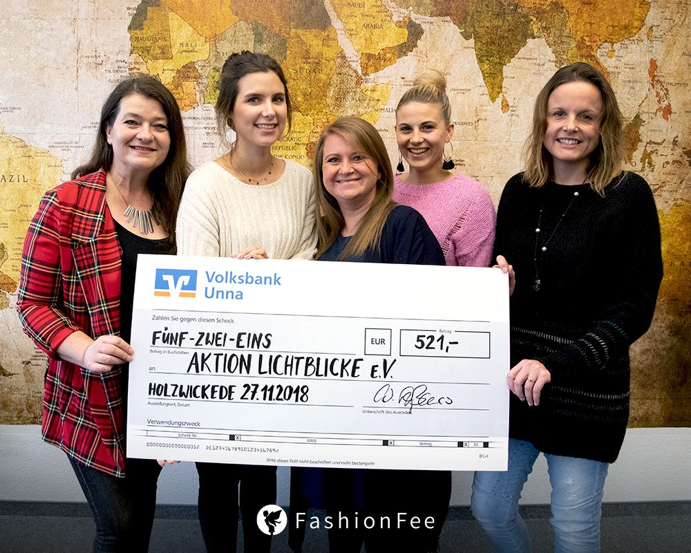 Das Team von FashionFee spendet an die regionale Hilfsorganisation Aktion Lichtblicke e.V. (Foto: privat)