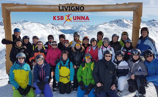 Die Teilnehmer der Sportfreizeit des KSB in Livigno. (Foto: privat)