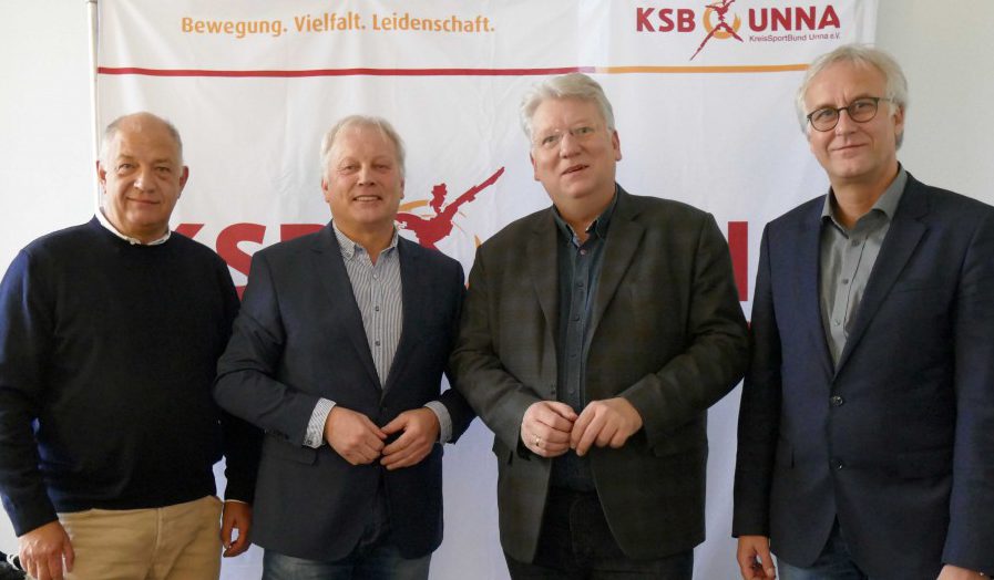 v.l.: Matthias Hartmann (Geschäftsführer KSB Unna), Klaus Stindt (Vorsitz KSB Unna), Hartmut Ganzke (Vorsitzender AWO (Ruhr, Lippe, Ems), Rainer Goepfert (Geschäftsführer AWO Ruhr-Lippe-Ems)