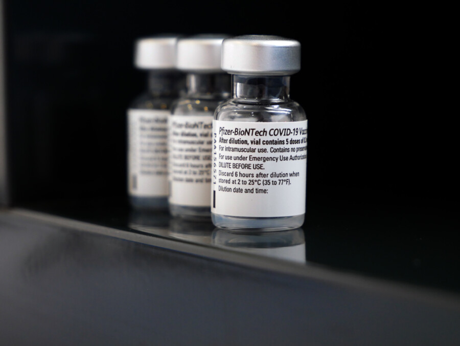 Bleibt weiterhn Mangelware: der Impfstoff, hier BioNTech. (Foto: Birgit Kalle – Kreis Unna)