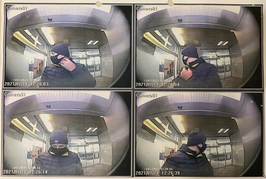 Die Polizei rragt: Wer kennt diese tatverdächtige Person, die Anfang des Jahres mehrfgach inan einem geldautomaten in Dortmund-Sölde Bargeld abgehoben hat? (Foto: Polizei Dortmund) 