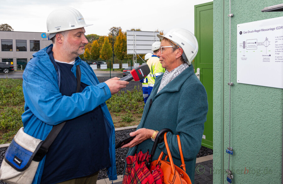 Holzwickedes Bürgermeisterin Ulrike Drossel war ebenfalls eine gefragte Interviewepartnerin. (Foto: P. Gräber - Emscherblog)  