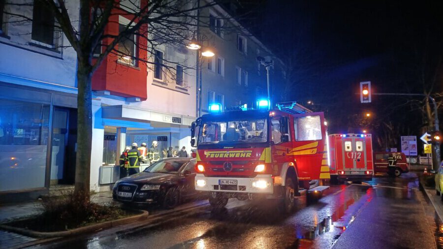Feuerwehreinsatz am Freitagabend an der Nordstraße: Awohner hatten einen verdächtigen Geruch wahrgenommen. (Foto:F. Brockbals)