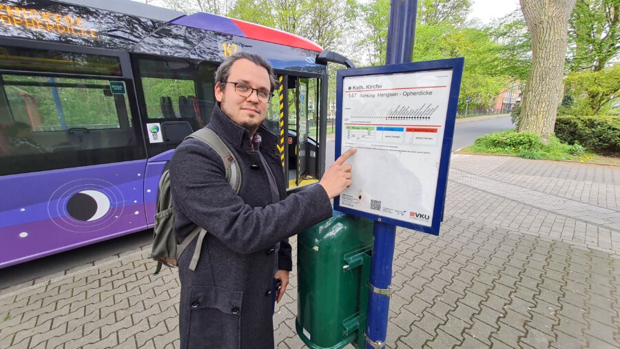 Dr. Marco Tusche lädt alle Interessierten zur Diskussion über den öffentlichen Personennahverkehr (ÖPNV) am offenen ÖPNV-Stammtisch alle vier Wochen im Rathaus ein. (Foto: P. Gräber - Emscherblog) 