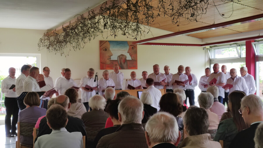Eine gelungene premiere im ev. Gemeindehaus feierte der MGV Eintracht Hengsen am Sonntag (20.5.) mit seiner Chormatinee. (Foto: privat)