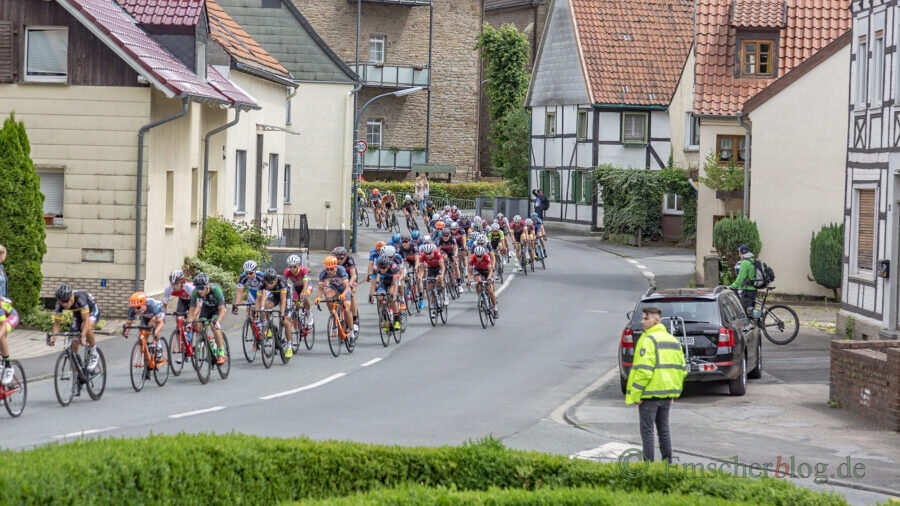 Im Juni 2018 fand die Drei-Länder-Meisterschaft Radsport U23 rund um Opherdicke statt. Nächsten Monat wird es mit der Deutschland Tour erneut ein Radsportereignis in Opherdicke und Hengsen geben -- allerdings ein noch viel hochkarätigeres. (Foto: P. Gräber - Emscherblog) 